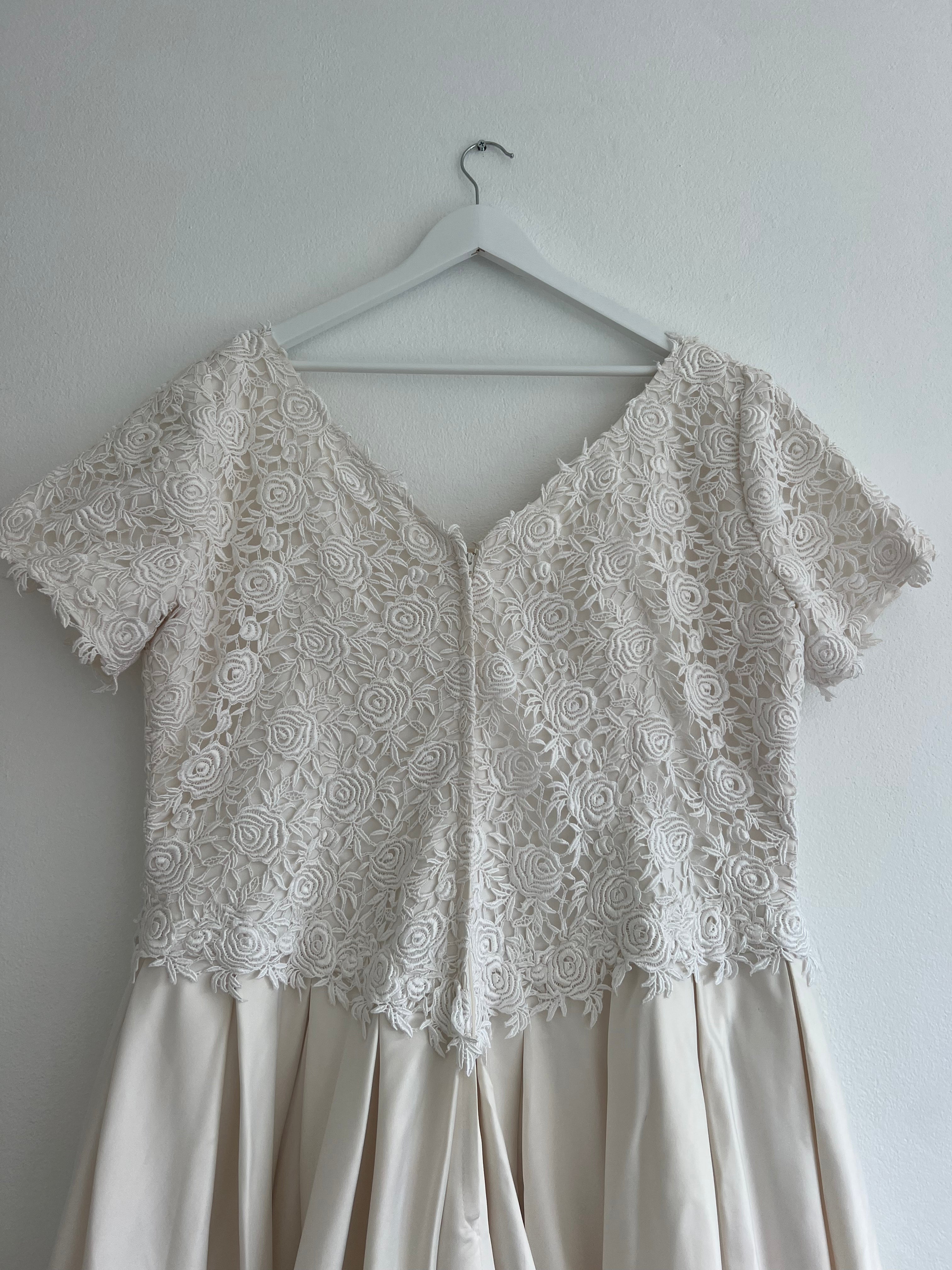 1990s Rose Lace Bodice Dress