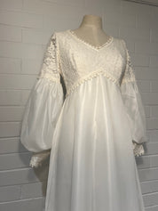 1970s Daisy Lace Empire Waist Dress