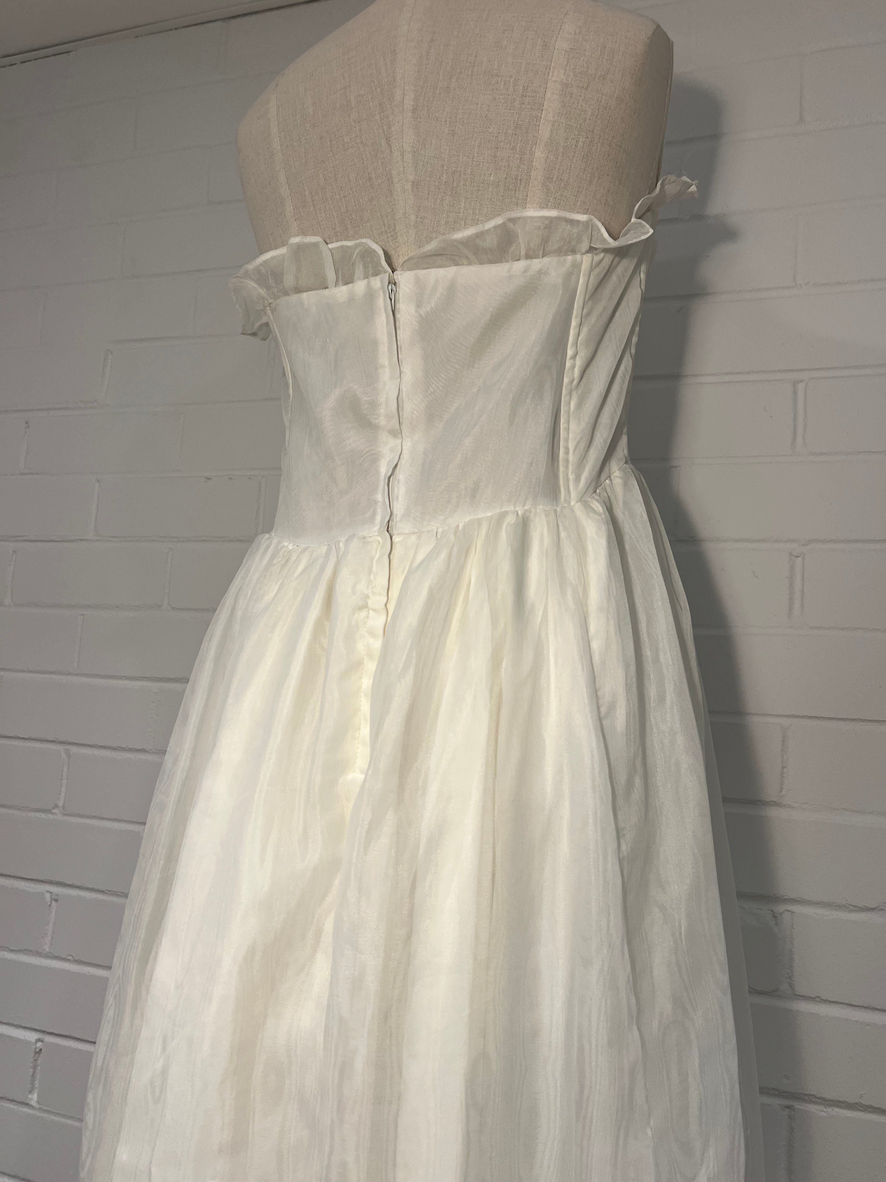 1980s Strapless Ruffle Detail Gunne Sax Dress