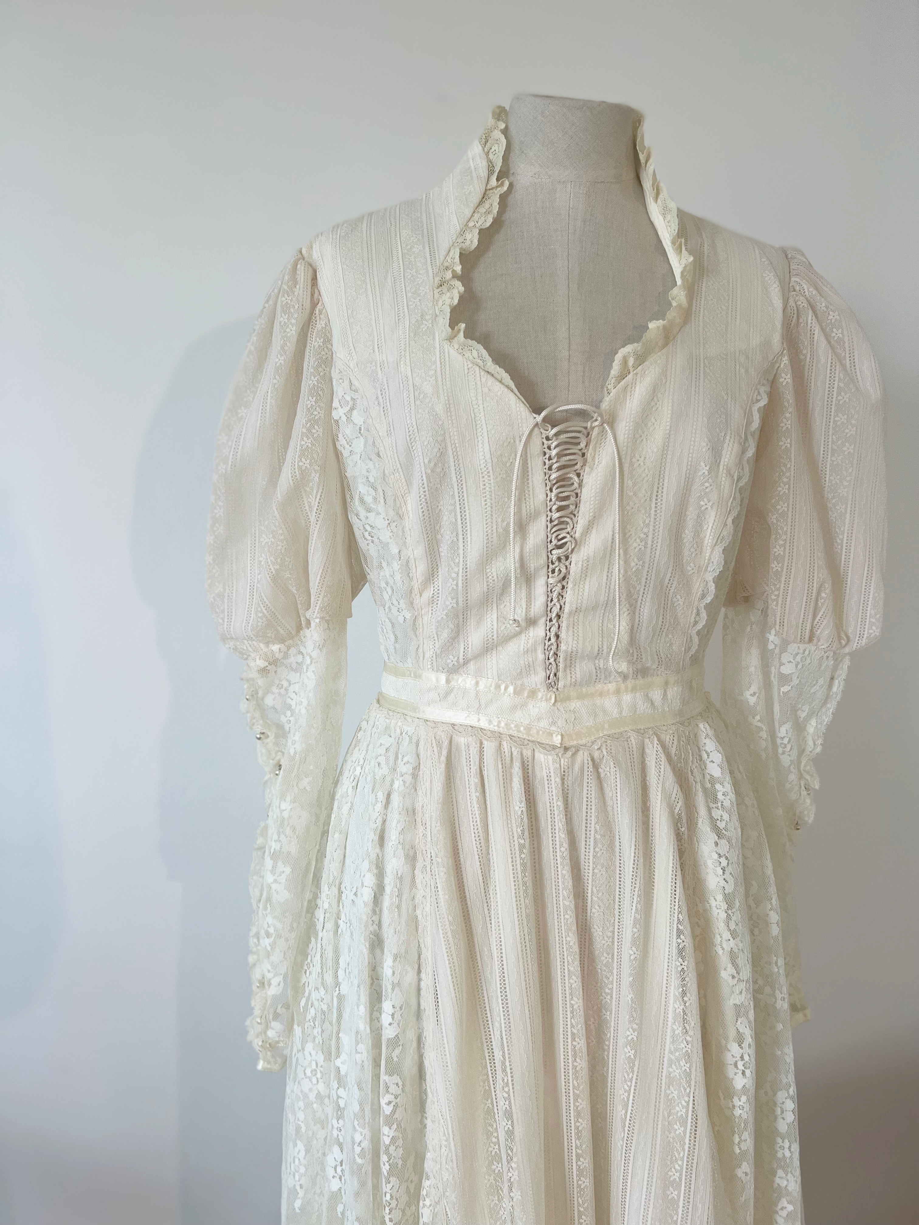 1970s Lace Gunne Sax Dress