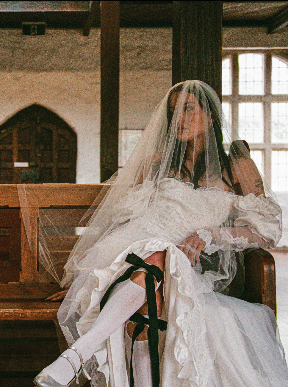 1990s Two-tier Cathedral Veil